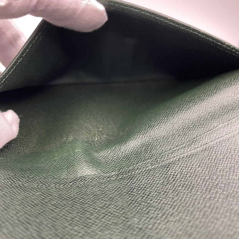 Louis Vuitton Green Taiga Leather Long Wallet/Card Holder - Preowned